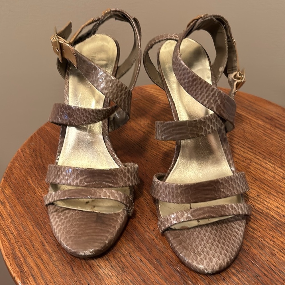 Nine West light brown snakeskin patterned boots